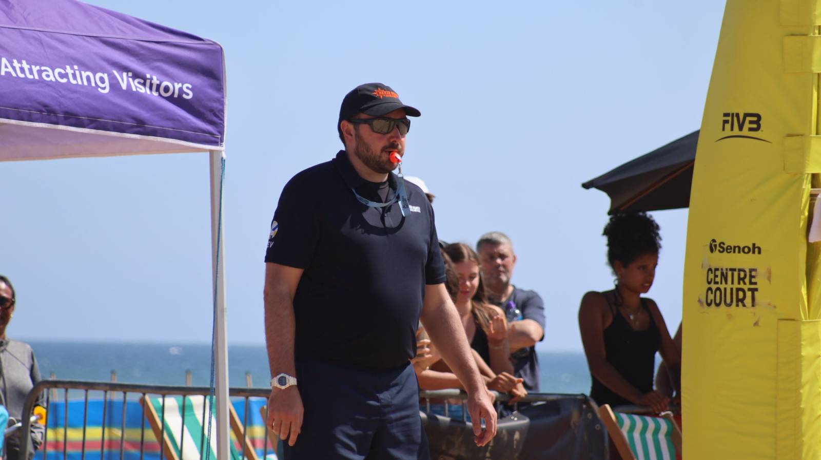 Train as a Grade 4 Beach Volleyball Referee 