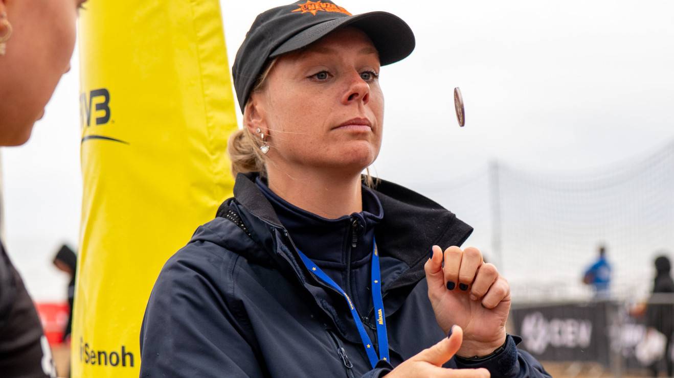 Referees' webinar, Her Call session and Grade 4 Beach Referee Course