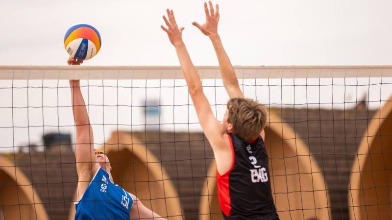 Beach Open Selection Days date set 